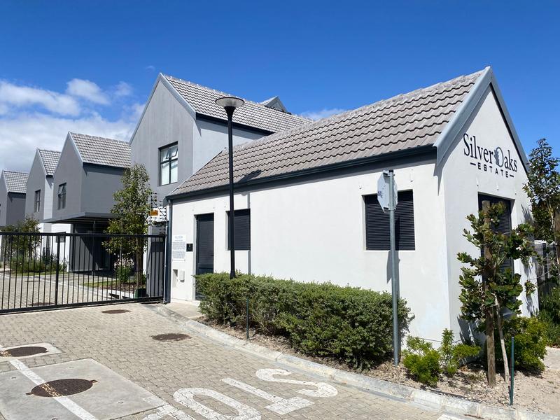3 Bedroom Property for Sale in Silver Oaks Western Cape